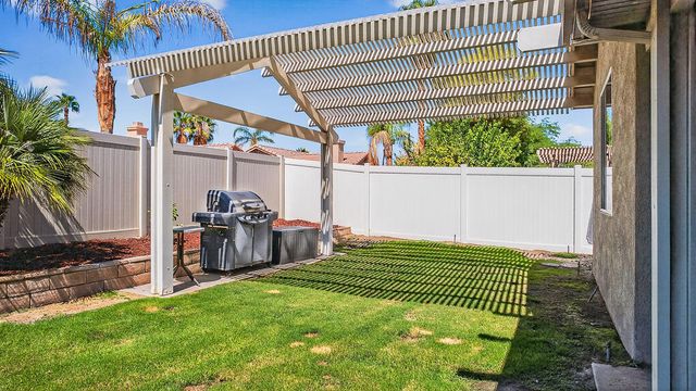 37763 Colebridge Street, Palm Desert, CA 92211