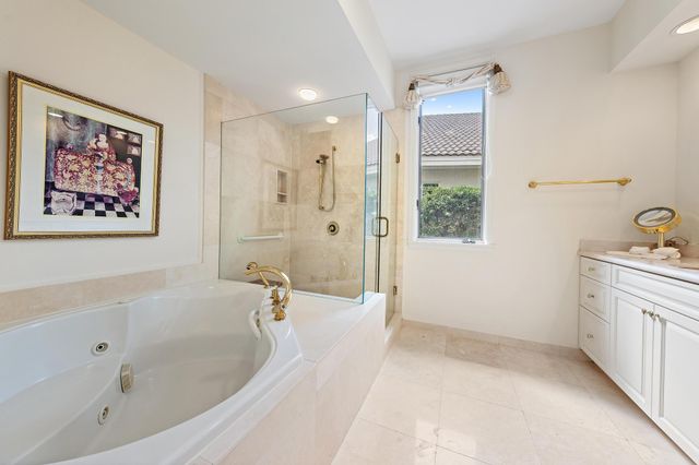 12001 SE Prestwick Terrace, Jupiter, FL 33469