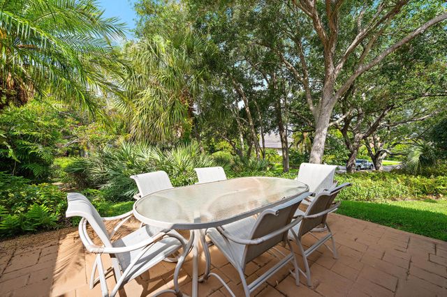12001 SE Prestwick Terrace, Jupiter, FL 33469