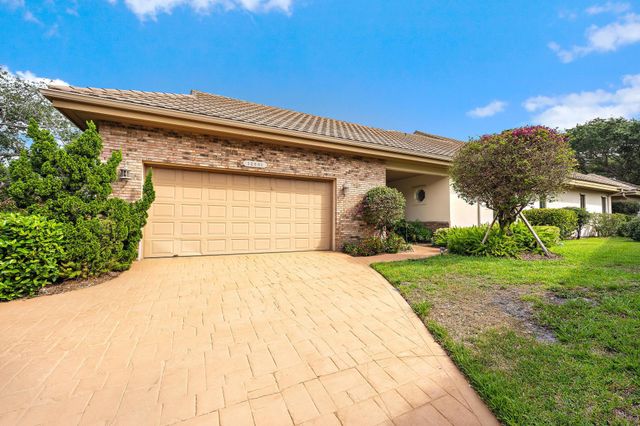 12001 SE Prestwick Terrace, Jupiter, FL 33469