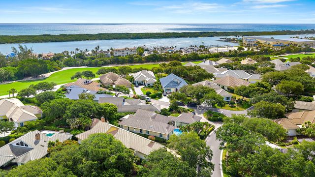 12001 SE Prestwick Terrace, Jupiter, FL 33469