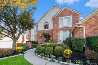 1941 Mapleridge Road, Rochester Hills, MI 48309