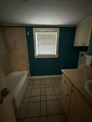 2169 Will Logan Rd, Ozark, AL 36360