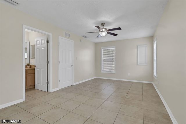 254 Leawood CIR, Naples, FL 34104