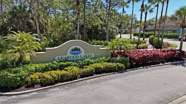 254 Leawood CIR, Naples, FL 34104