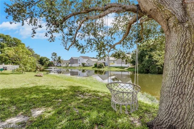 254 Leawood CIR, Naples, FL 34104