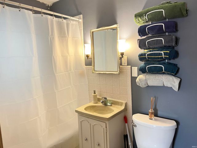 613 E Eckman Street, South Bend, IN 46614