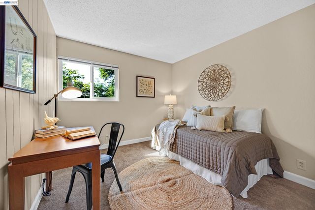 6899 Langmuir Ln, Dublin, CA 94568