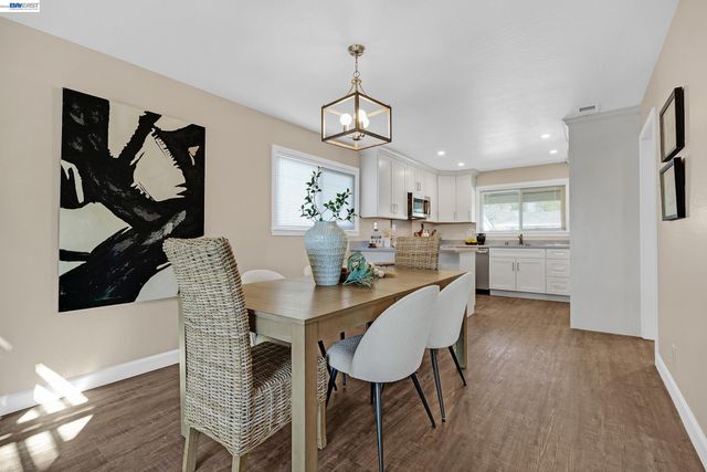 6899 Langmuir Ln, Dublin, CA 94568