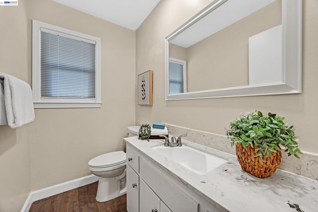 6899 Langmuir Ln, Dublin, CA 94568