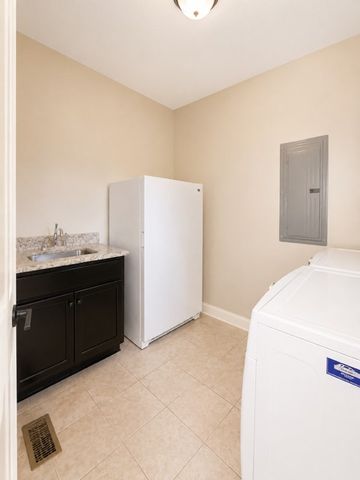 2144 Gorden Xing, Gallatin, TN 37066