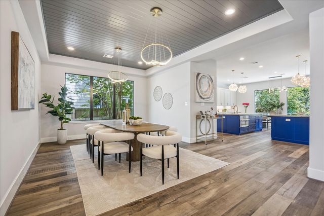 4532 Mimosa Drive, Bellaire, TX 77401