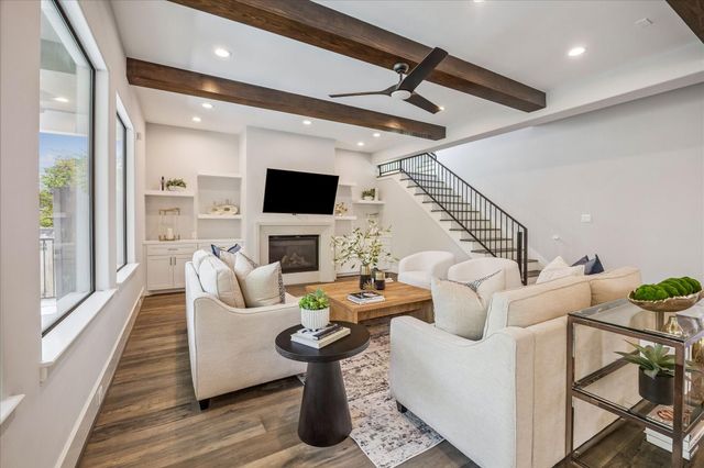 4532 Mimosa Drive, Bellaire, TX 77401