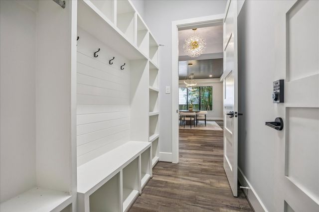4532 Mimosa Drive, Bellaire, TX 77401