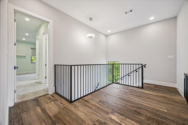 4532 Mimosa Drive, Bellaire, TX 77401