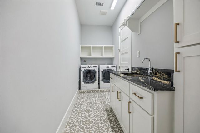 4532 Mimosa Drive, Bellaire, TX 77401