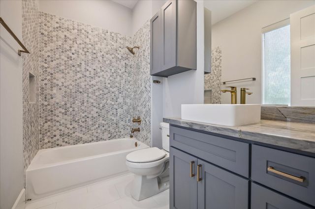 4532 Mimosa Drive, Bellaire, TX 77401