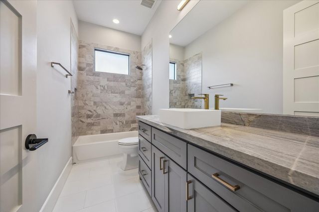 4532 Mimosa Drive, Bellaire, TX 77401