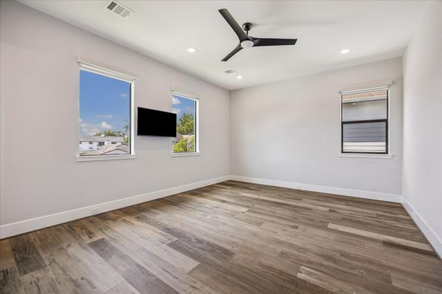 4532 Mimosa Drive, Bellaire, TX 77401