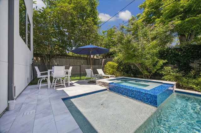 4532 Mimosa Drive, Bellaire, TX 77401