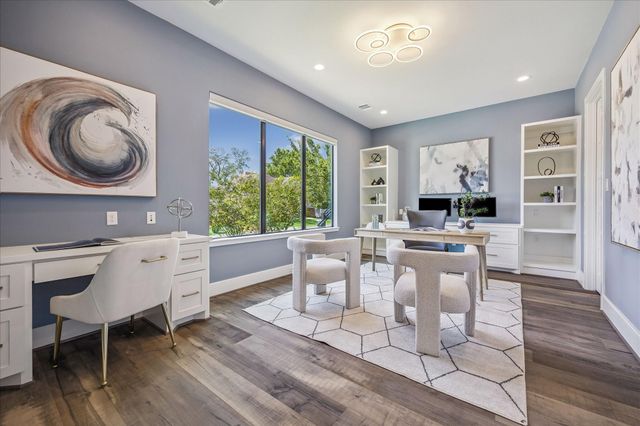 4532 Mimosa Drive, Bellaire, TX 77401
