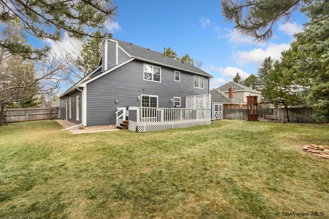 912 OAKHURST DR, Cheyenne, WY 82009
