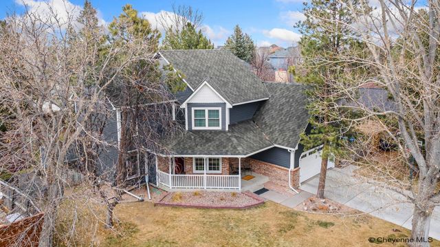 912 OAKHURST DR, Cheyenne, WY 82009