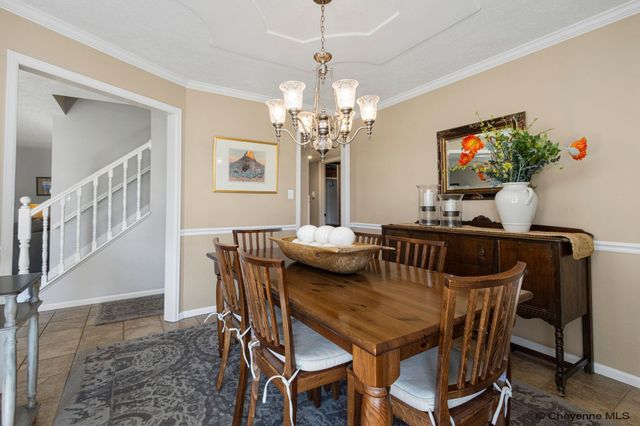 912 OAKHURST DR, Cheyenne, WY 82009