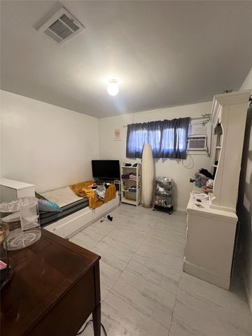 2950 Waco St, Beaumont, TX 77701