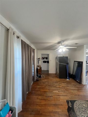 2950 Waco St, Beaumont, TX 77701