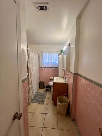 2950 Waco St, Beaumont, TX 77701