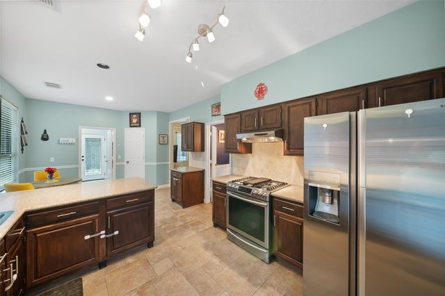 84 E Stony End Place, The Woodlands, TX 77381