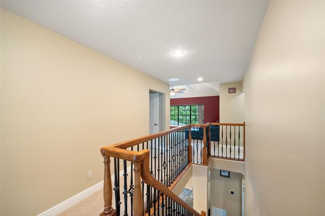 84 E Stony End Place, The Woodlands, TX 77381