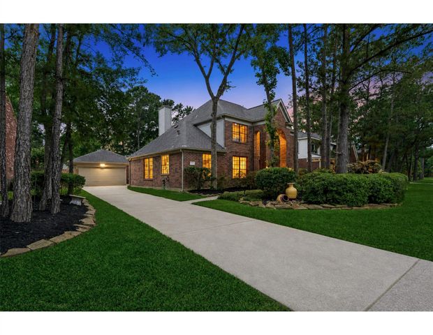 84 E Stony End Place, The Woodlands, TX 77381