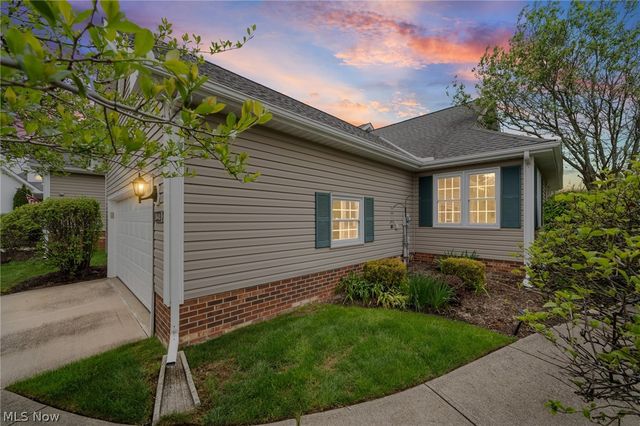 1840 Hickory Lane 27, Broadview Heights, OH 44147