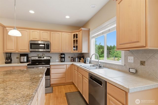 30371 120th AVE SE, Auburn, WA 98092