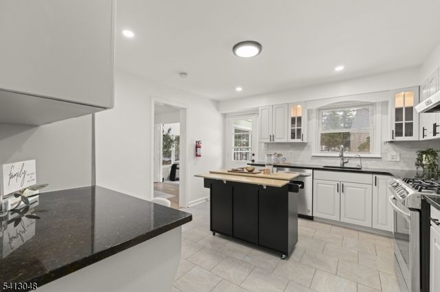 30 Silver Spring Rd, Millburn Twp., NJ 07078