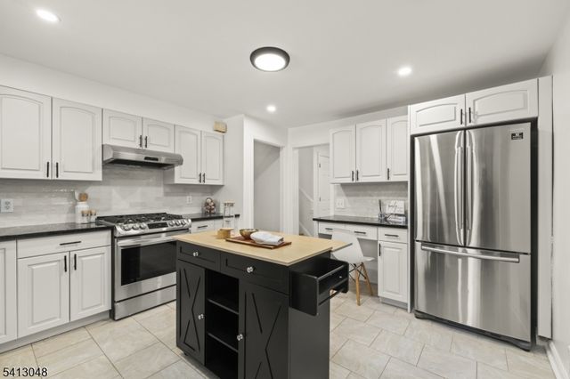 30 Silver Spring Rd, Millburn Twp., NJ 07078