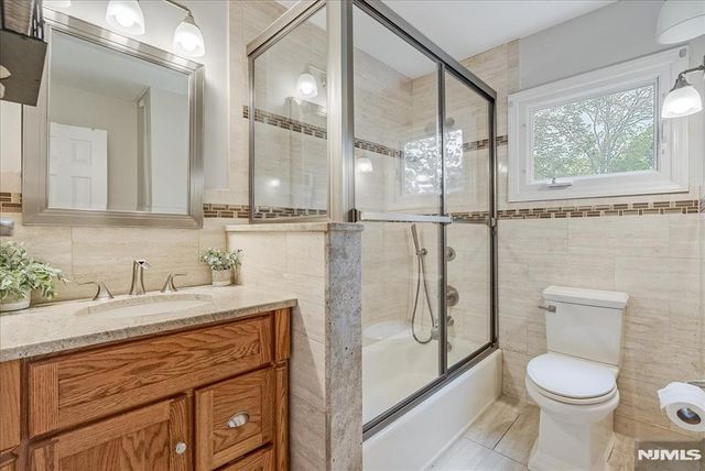 9 Linden Lane, Wayne, NJ 07470