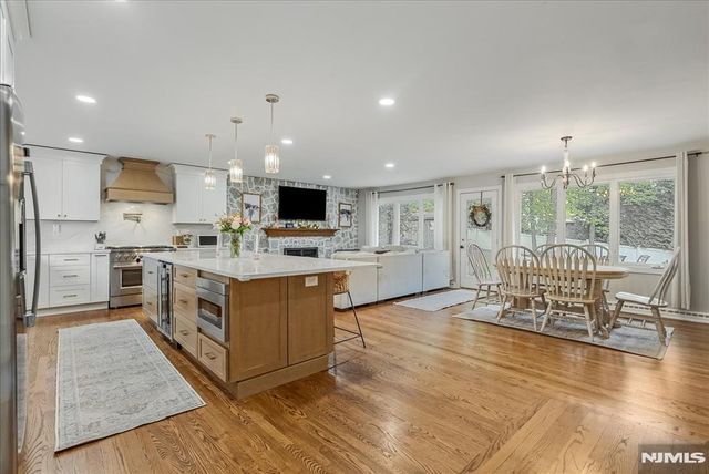 9 Linden Lane, Wayne, NJ 07470