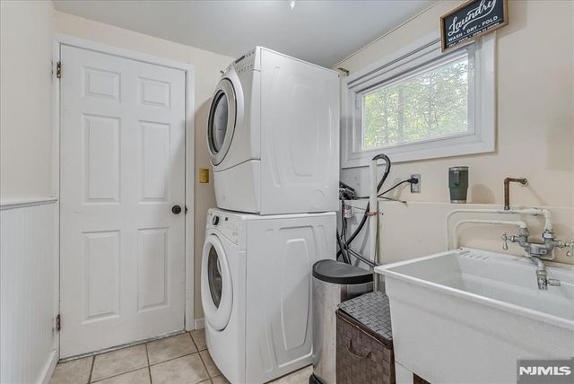 9 Linden Lane, Wayne, NJ 07470