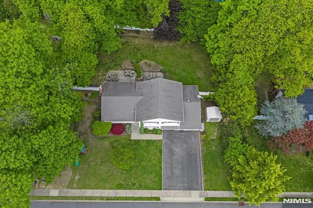 9 Linden Lane, Wayne, NJ 07470