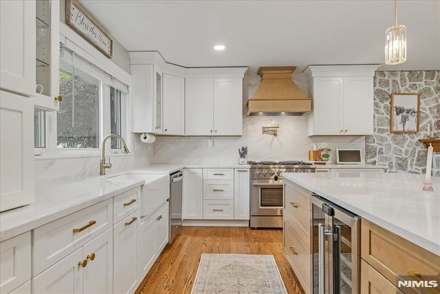 9 Linden Lane, Wayne, NJ 07470