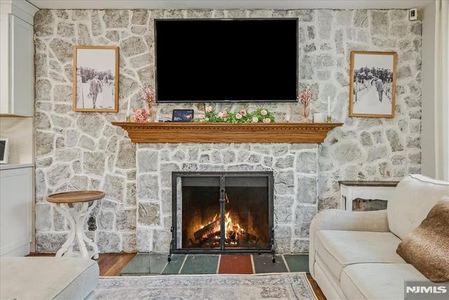 9 Linden Lane, Wayne, NJ 07470