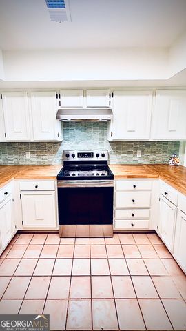 803 Dunwoody Chace, Sandy Springs, GA 30328