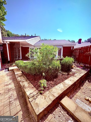 803 Dunwoody Chace, Sandy Springs, GA 30328