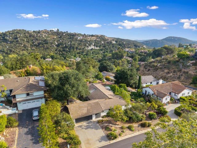 9817 Sage Hill, Escondido, CA 92026