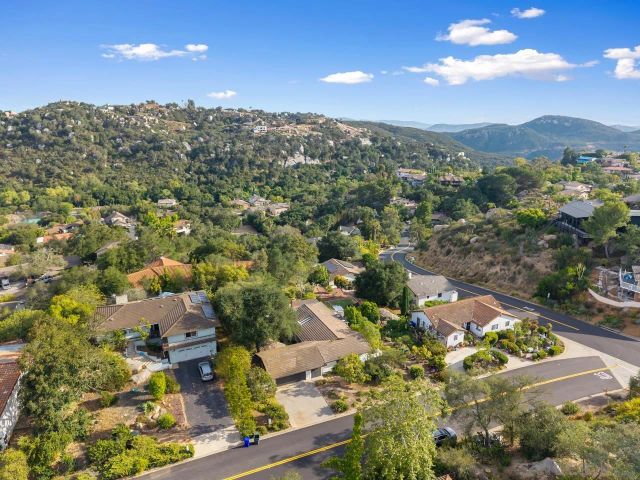9817 Sage Hill, Escondido, CA 92026