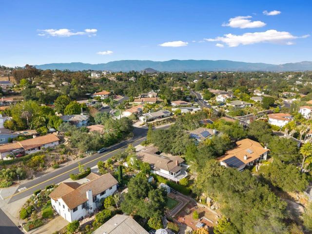 9817 Sage Hill, Escondido, CA 92026