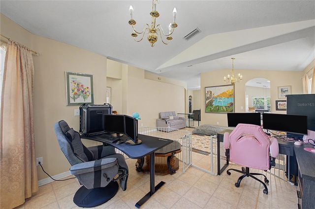4756 WHISPERING WIND AVENUE, Tampa, FL 33614